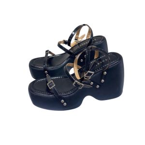 Khám phá Dép Sandal Nữ TGG SW8-813 Màu Đen Da Trơn Size 37